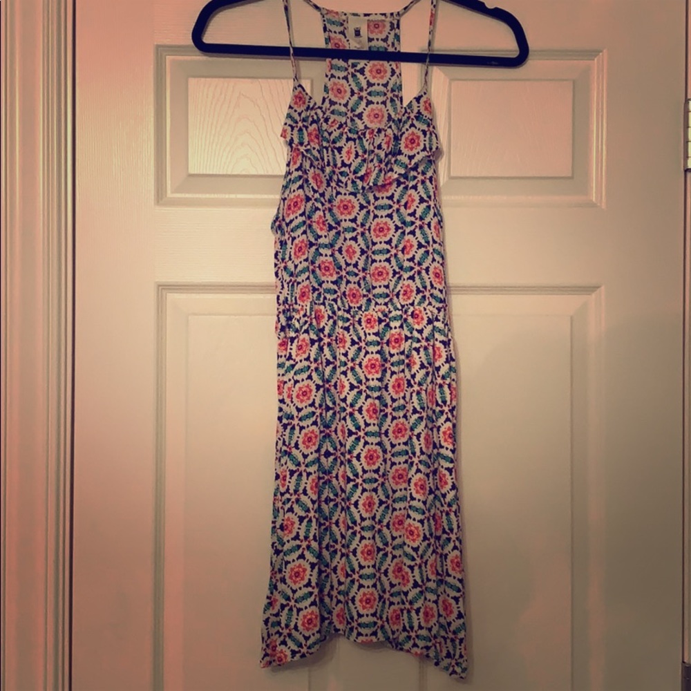Francesca’s sundress fits size XS/S